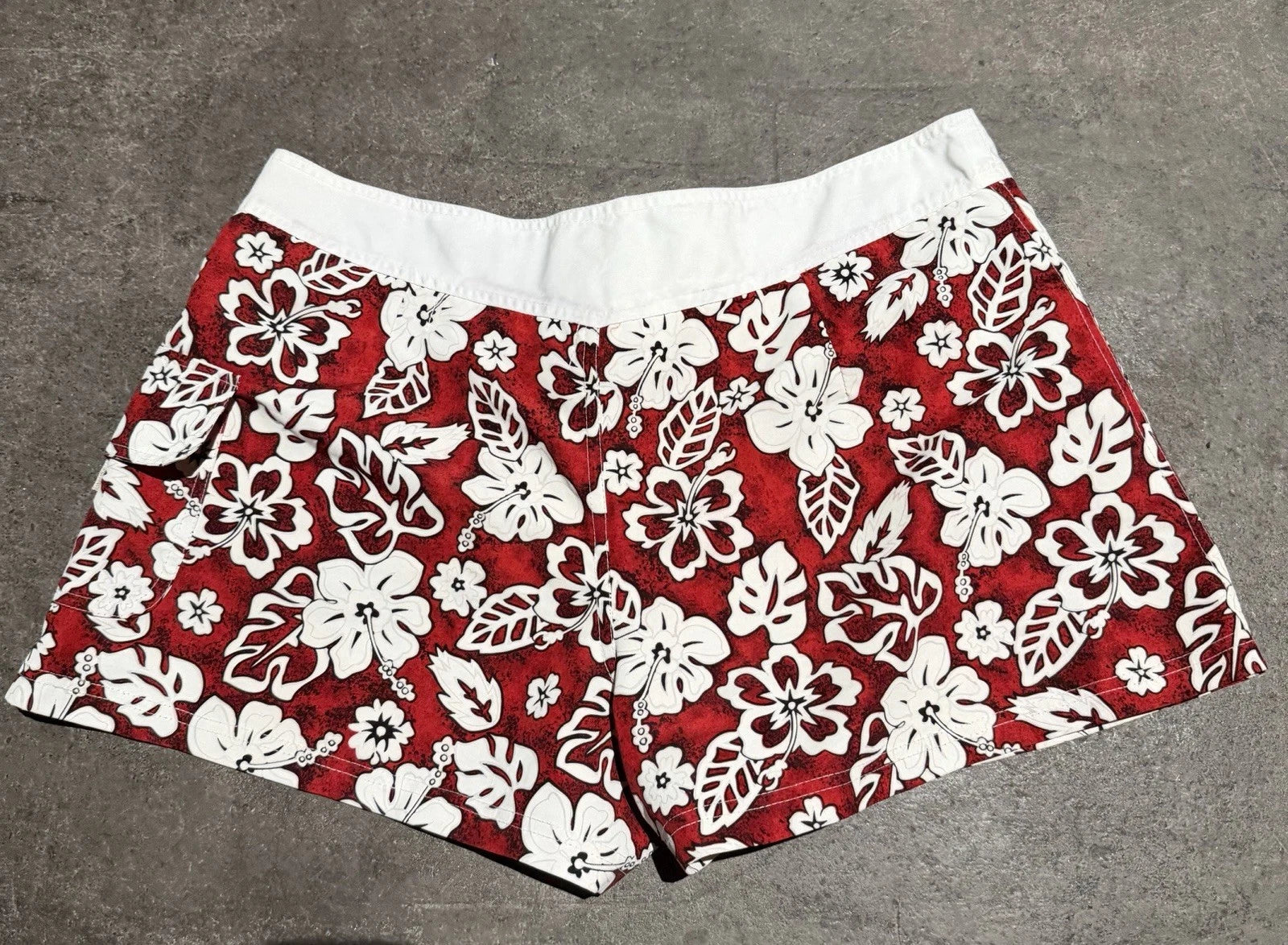 Vintage Y2K Hawaii Surf Beach Girl Micro Board Shorts Large